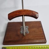 Double hook in metal and wood