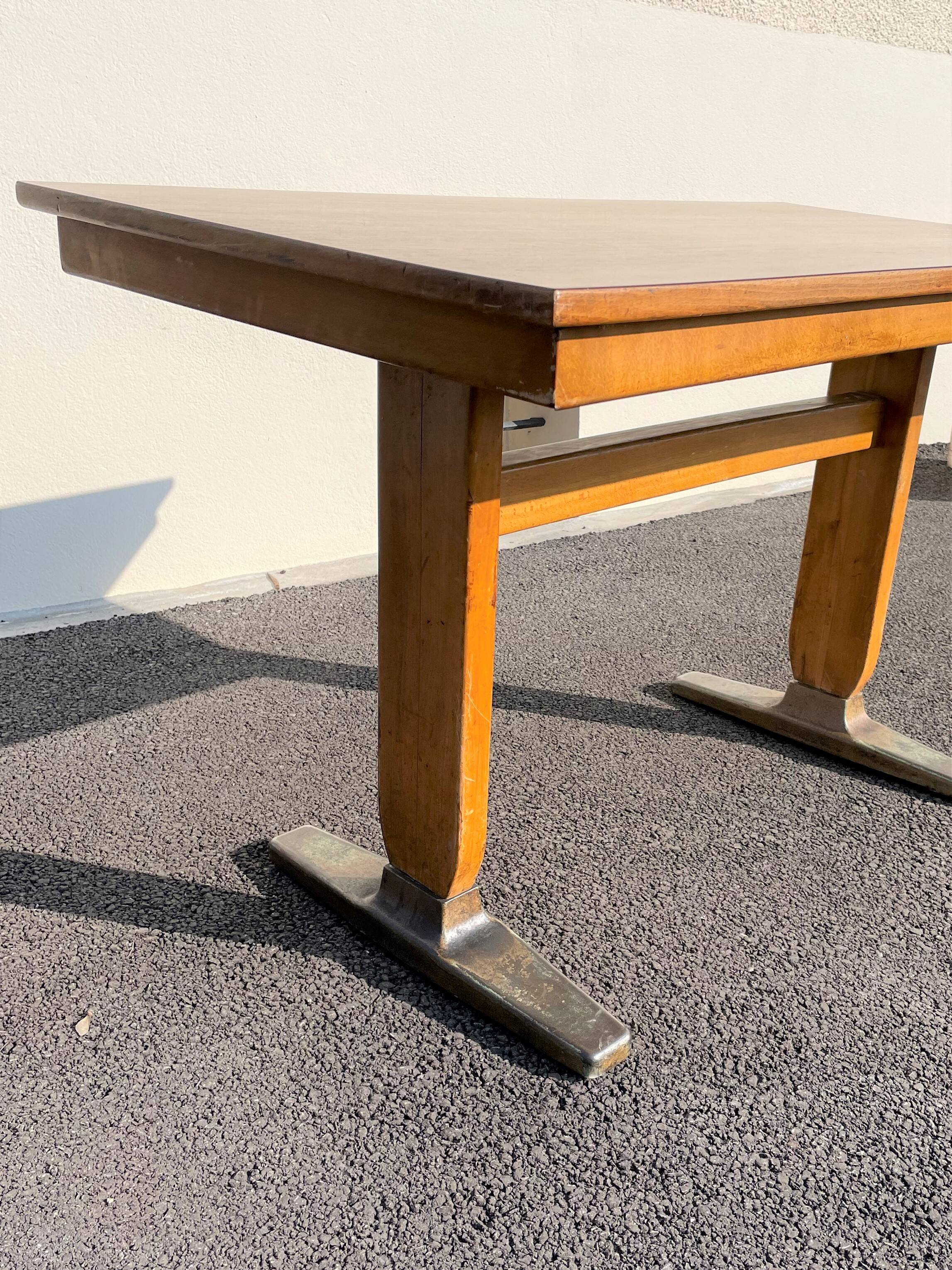 Vintage 4 seater bistro table