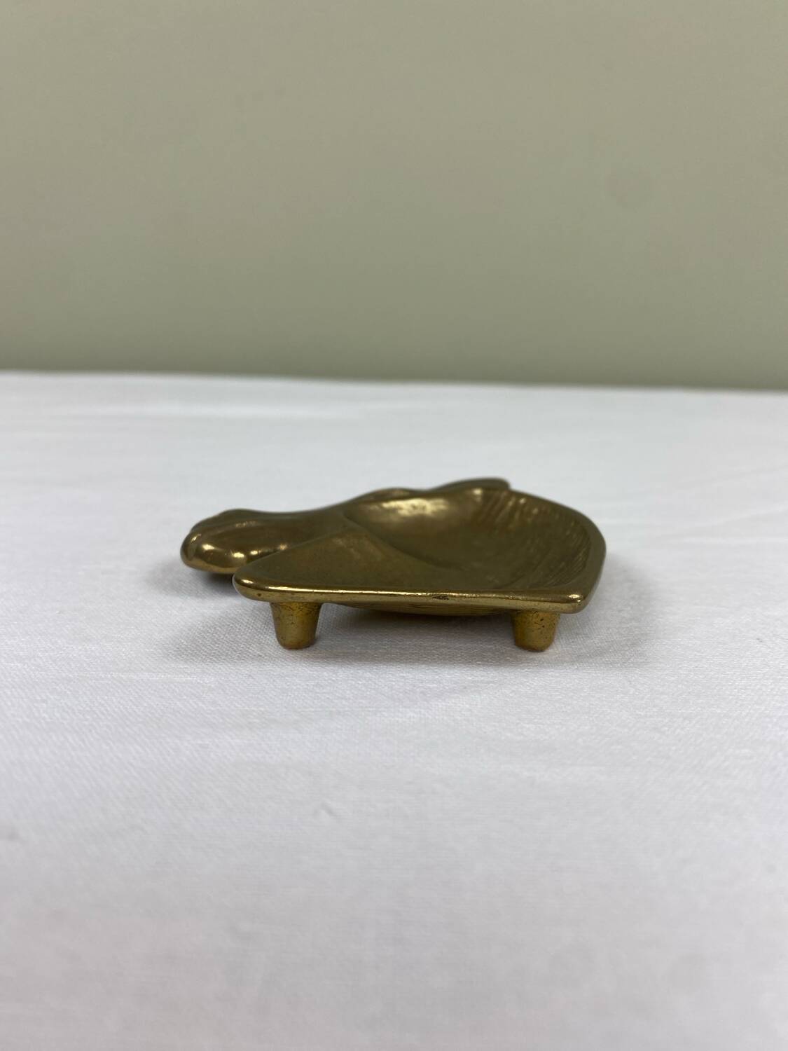 Horse pocket emptier