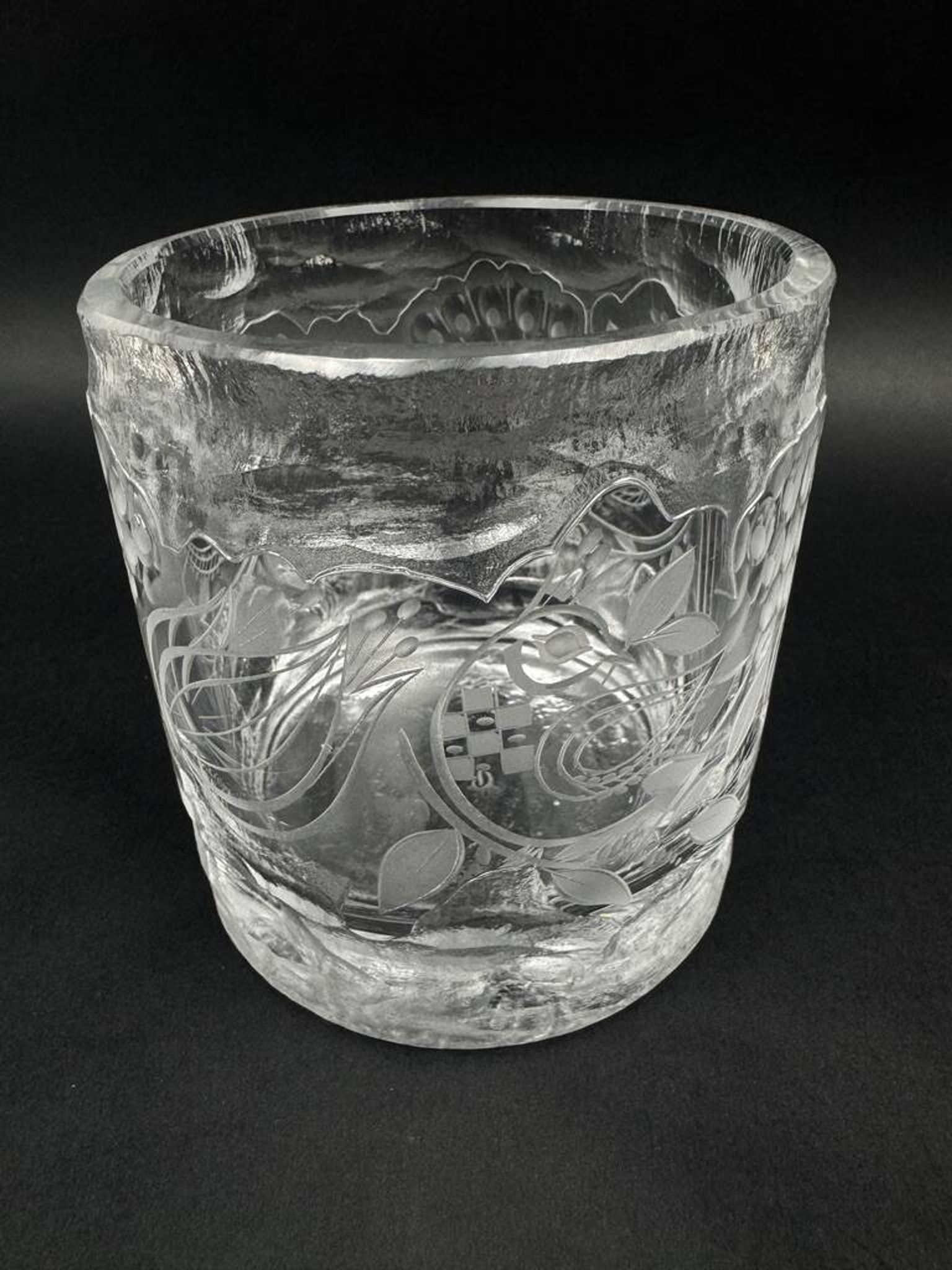 Crystal vase by Bjorn Wiinblad for Rosenthal, limited edition numbered 63/100