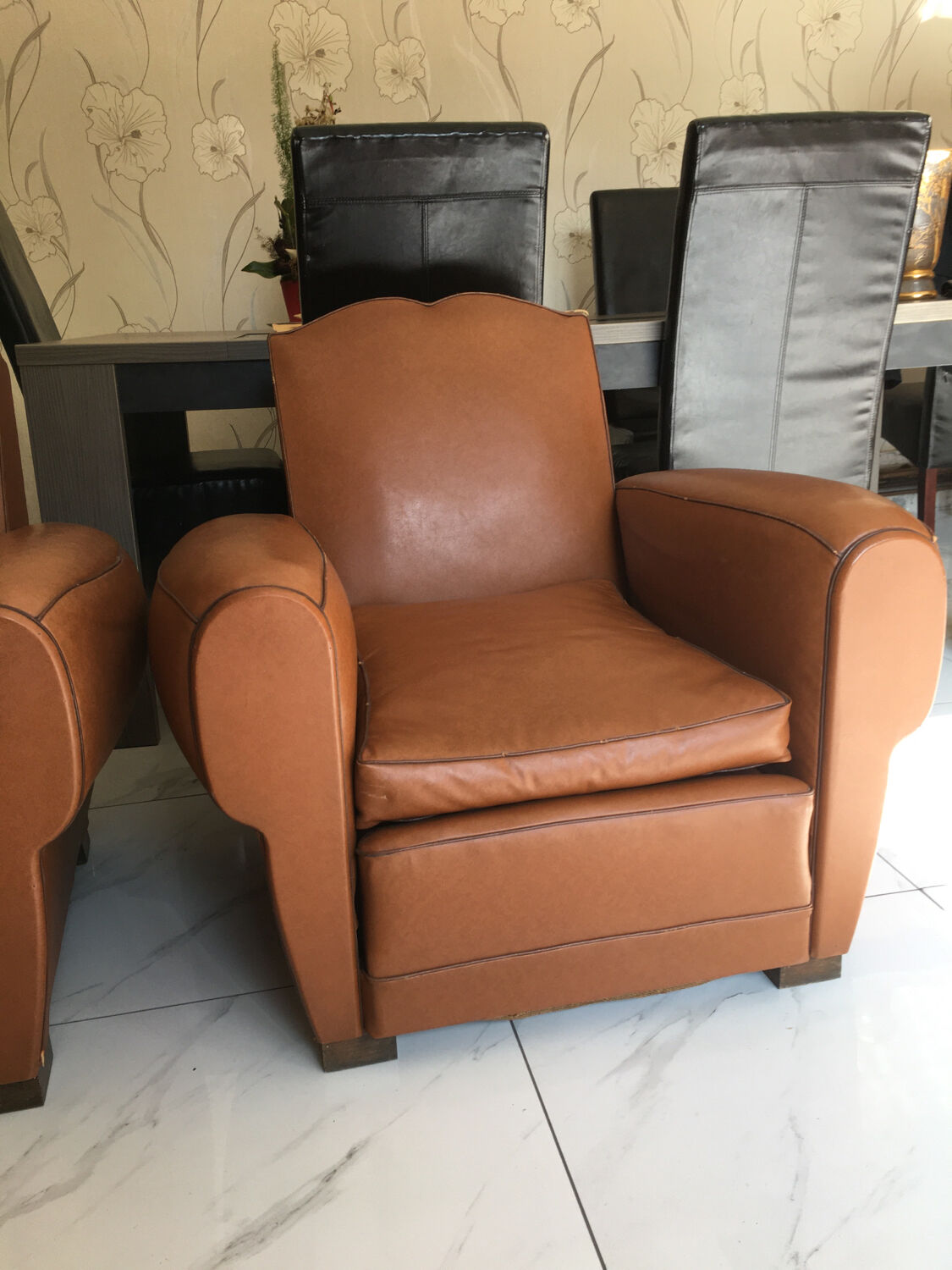 2 Moustache club chairs