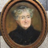 Painting portrait of a woman