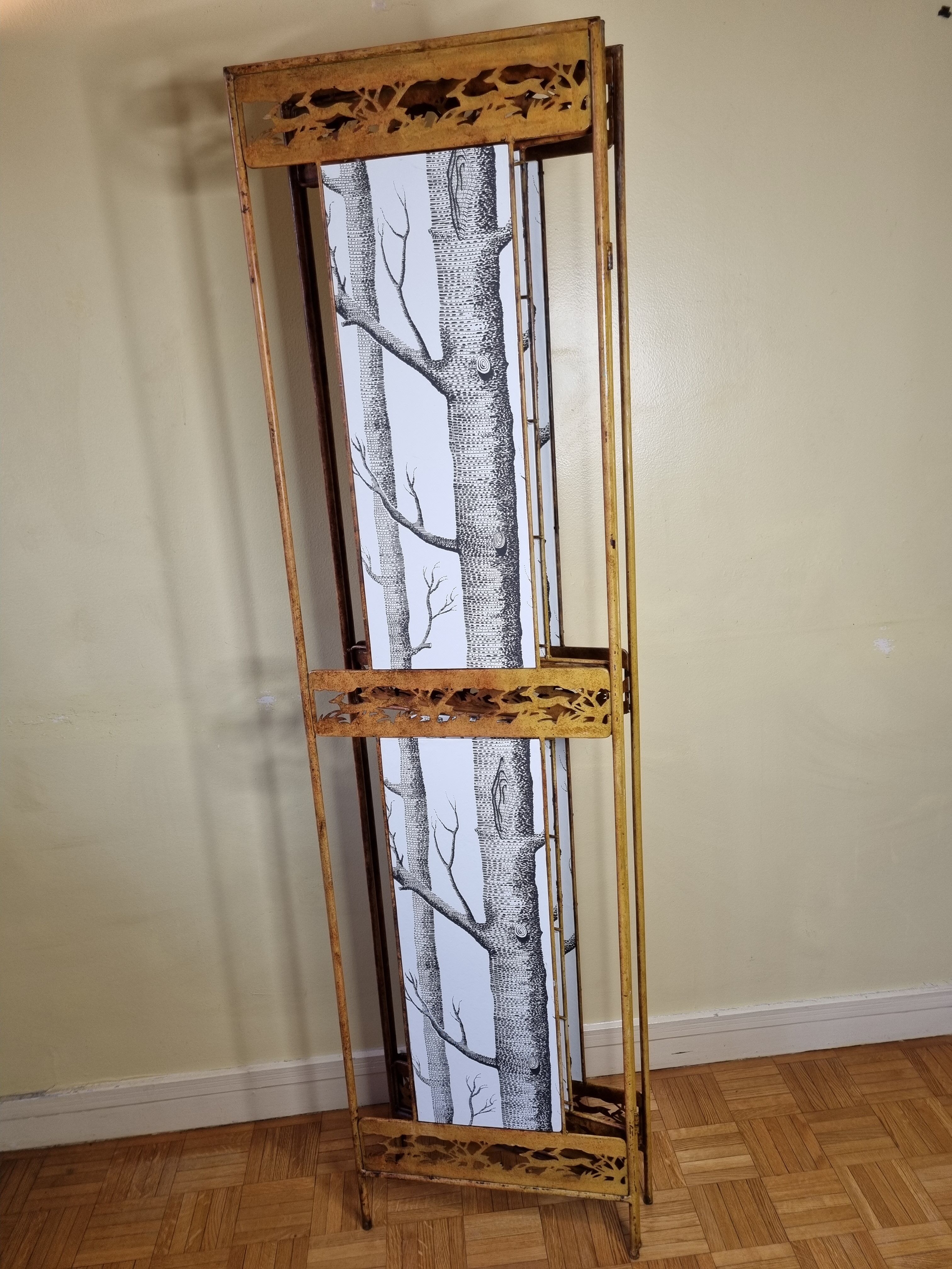 Old restyled metal screen, 3 shutters, 170 cm