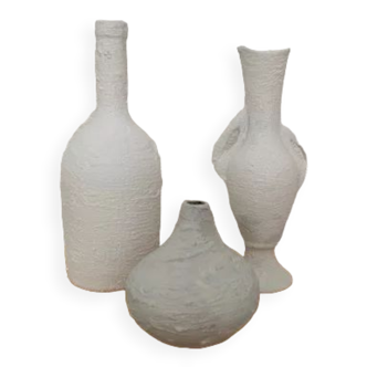 Set of 3 white vintage vases