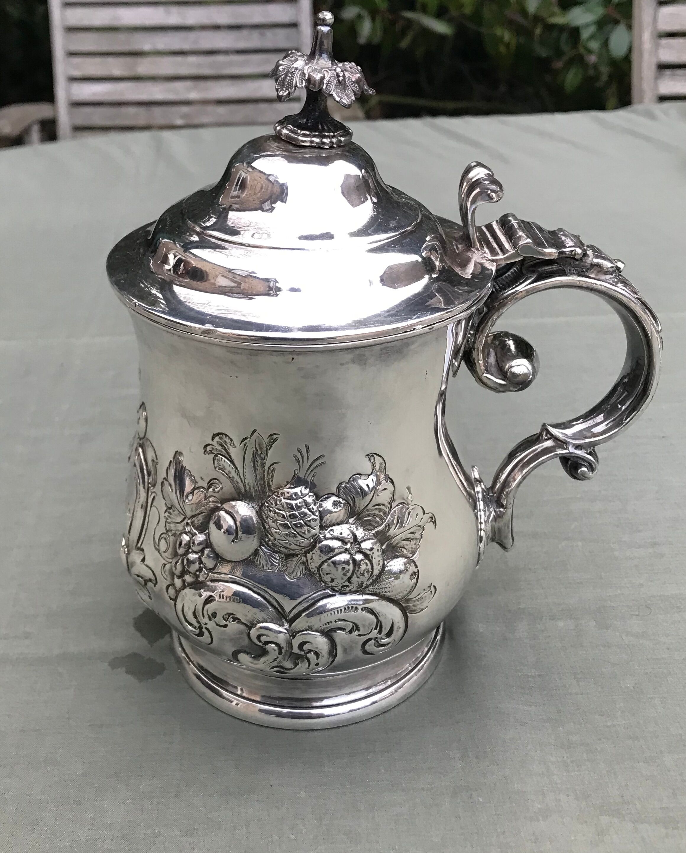 Silver metal beer pot
