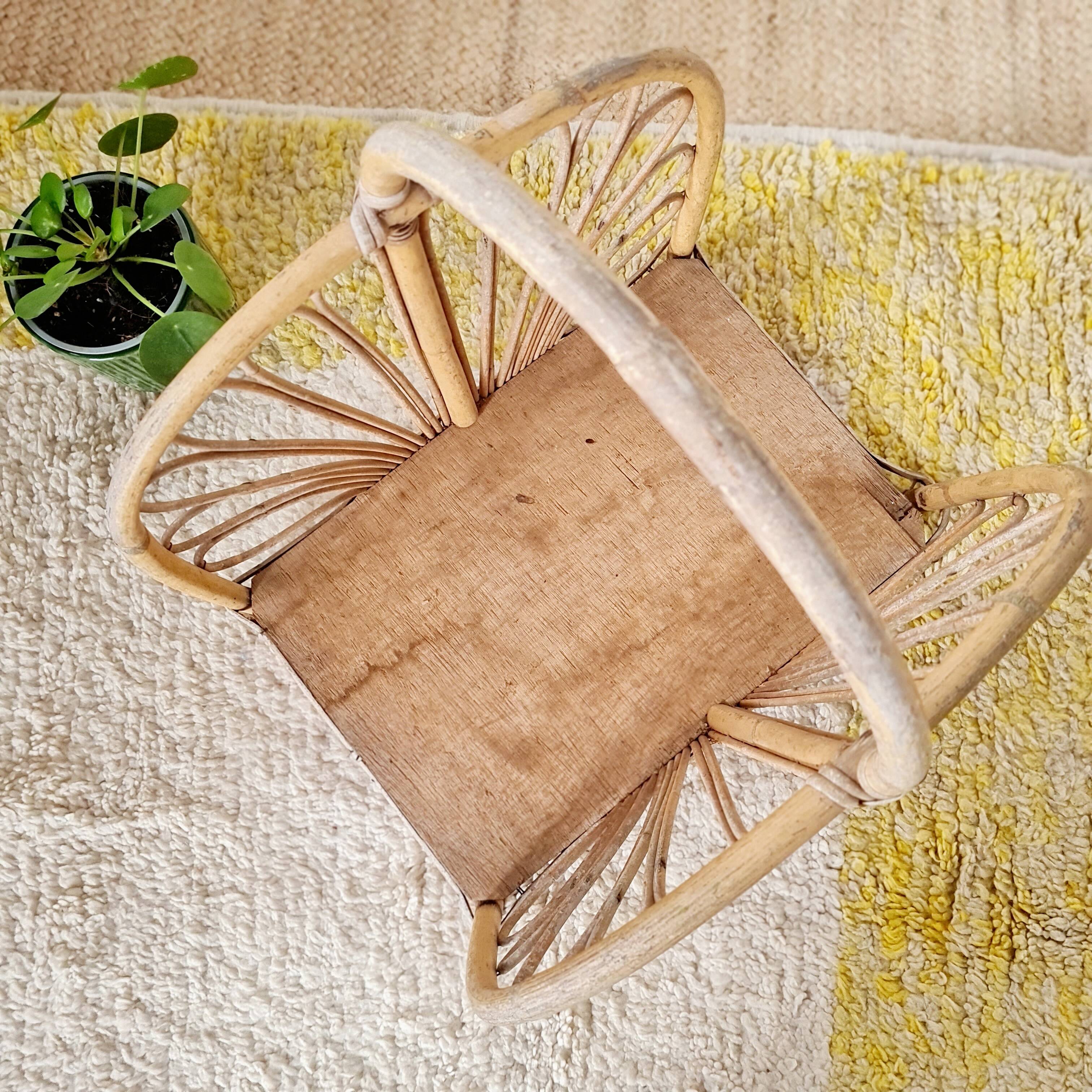 Magazine rack, vintage rattan storage