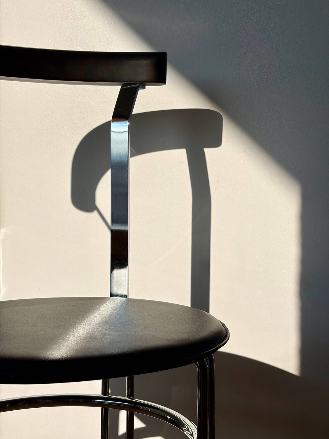 Bauhaus style chair