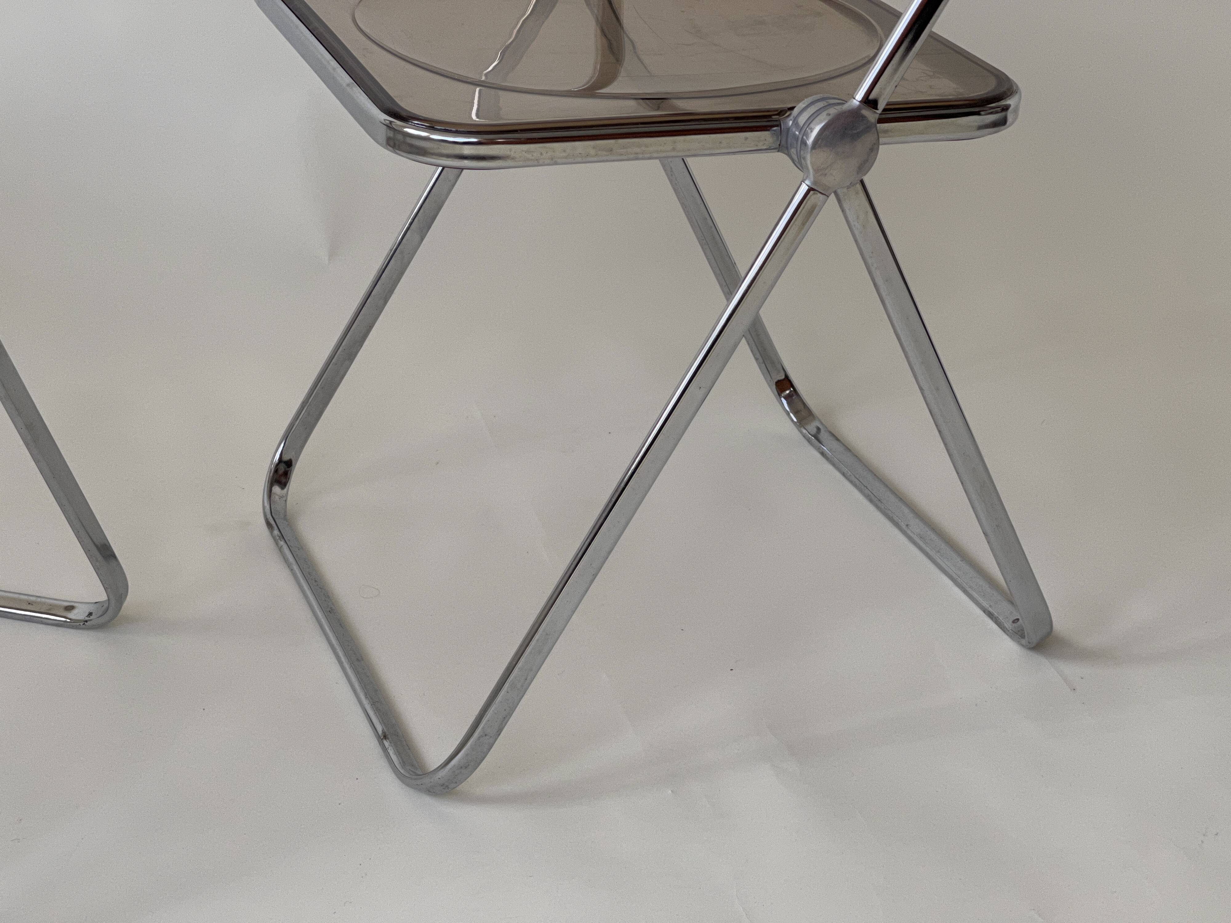 Pair of Folding Plia Chairs by Giancarlo Piretti