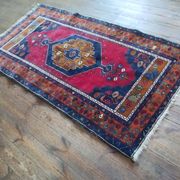 Handmade Anatolian carpet Yahyahli 187x100cm