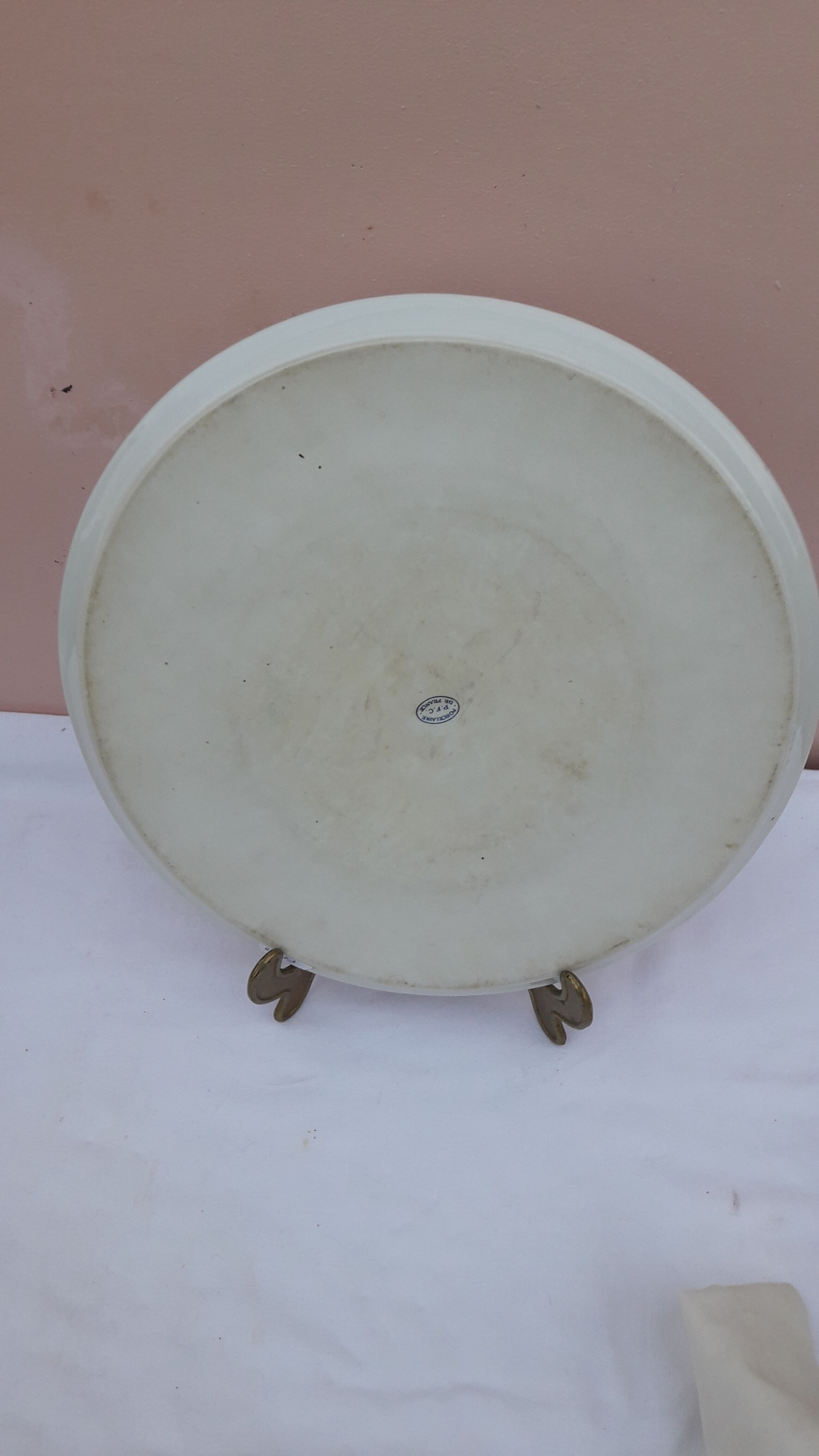 French porcelain pie dish 29.5 cm diameter
