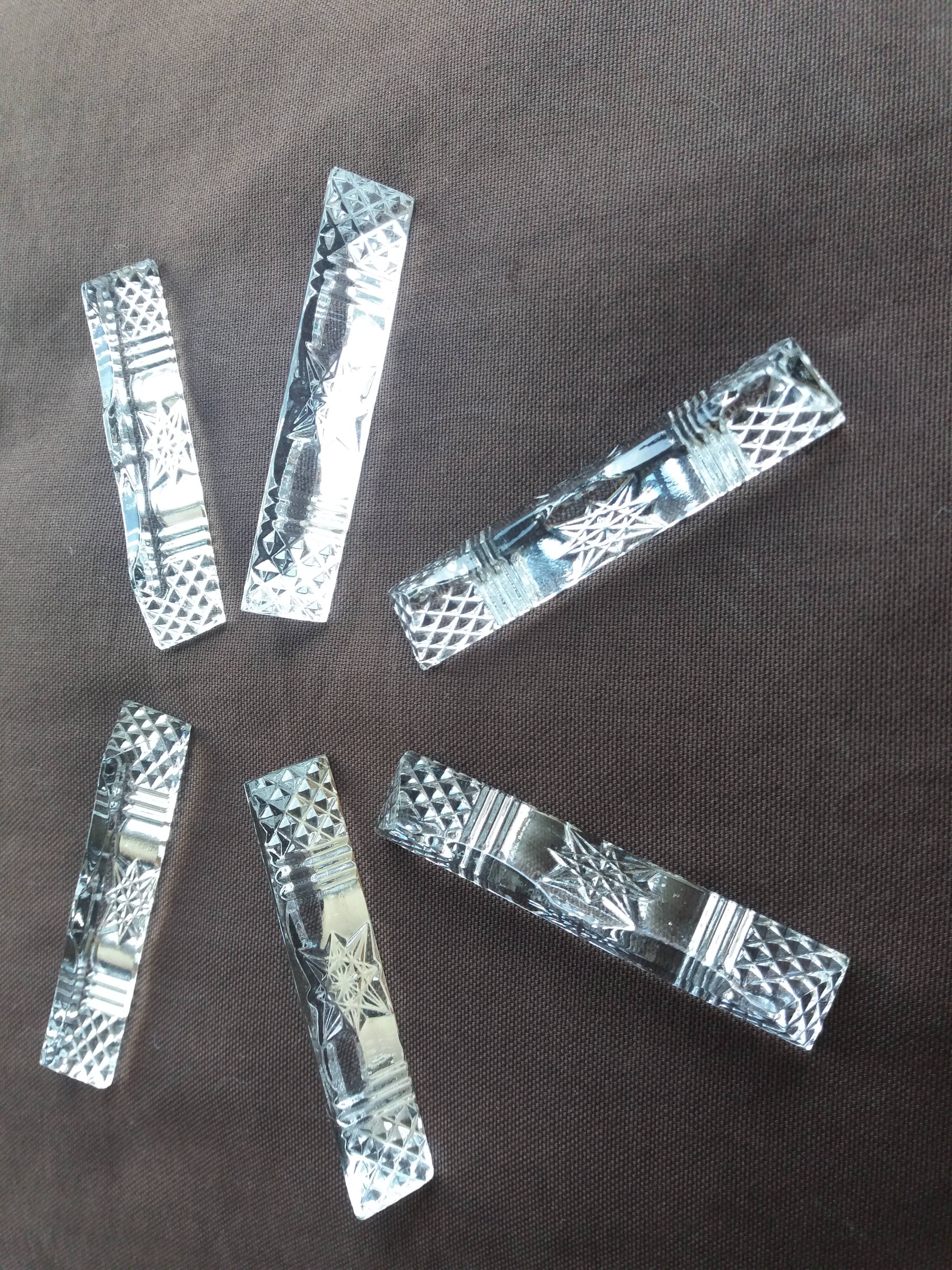6 knife holders in cut crystal