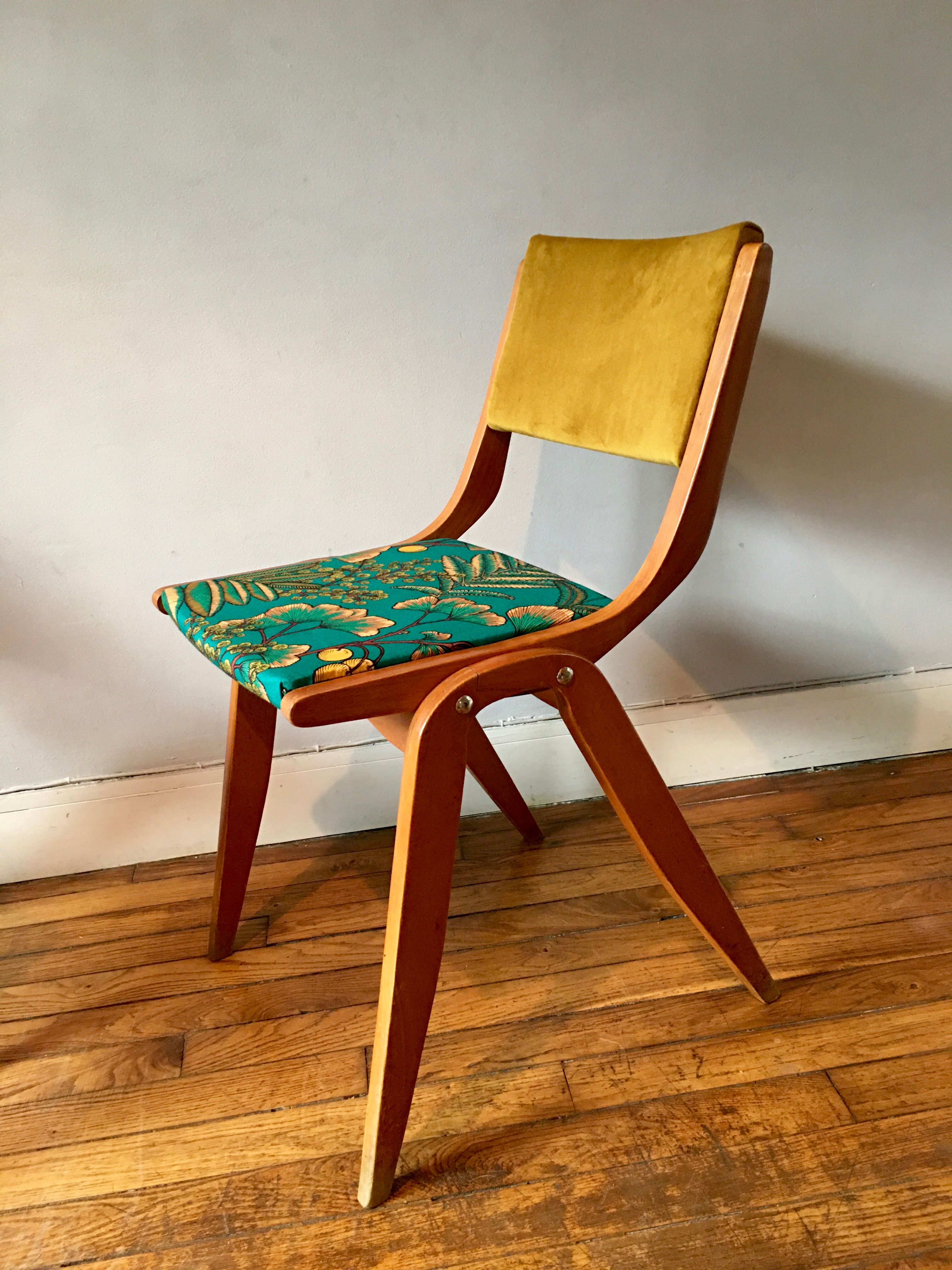 6 vintage chairs
