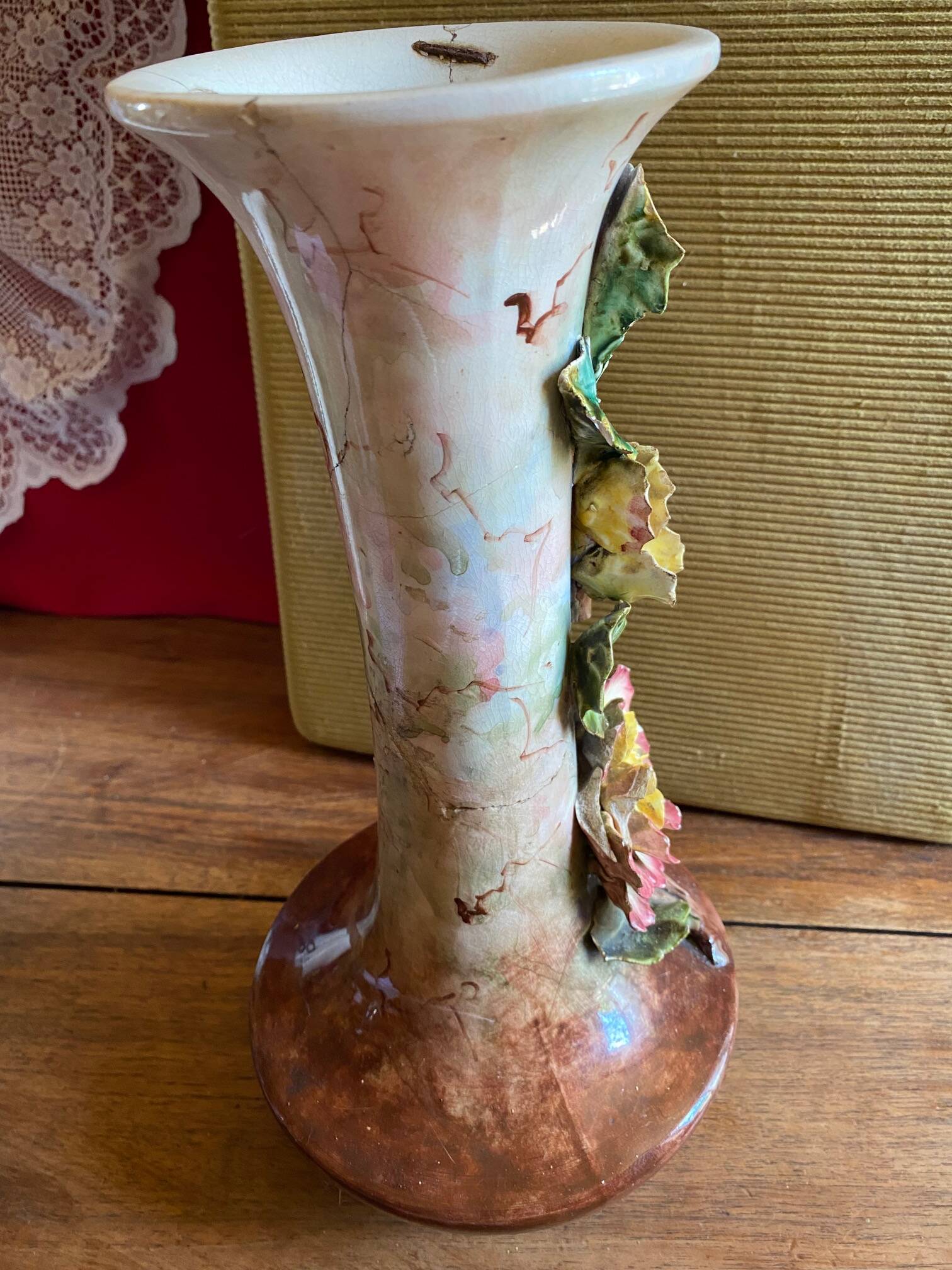 1880-1910: Majolica vase in Lille Fives