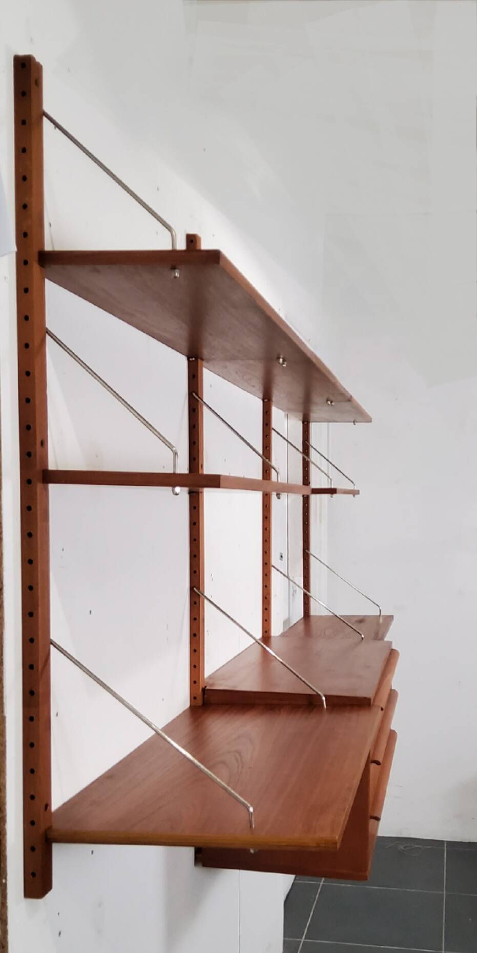 Scandinavian wall shelf – Danish design