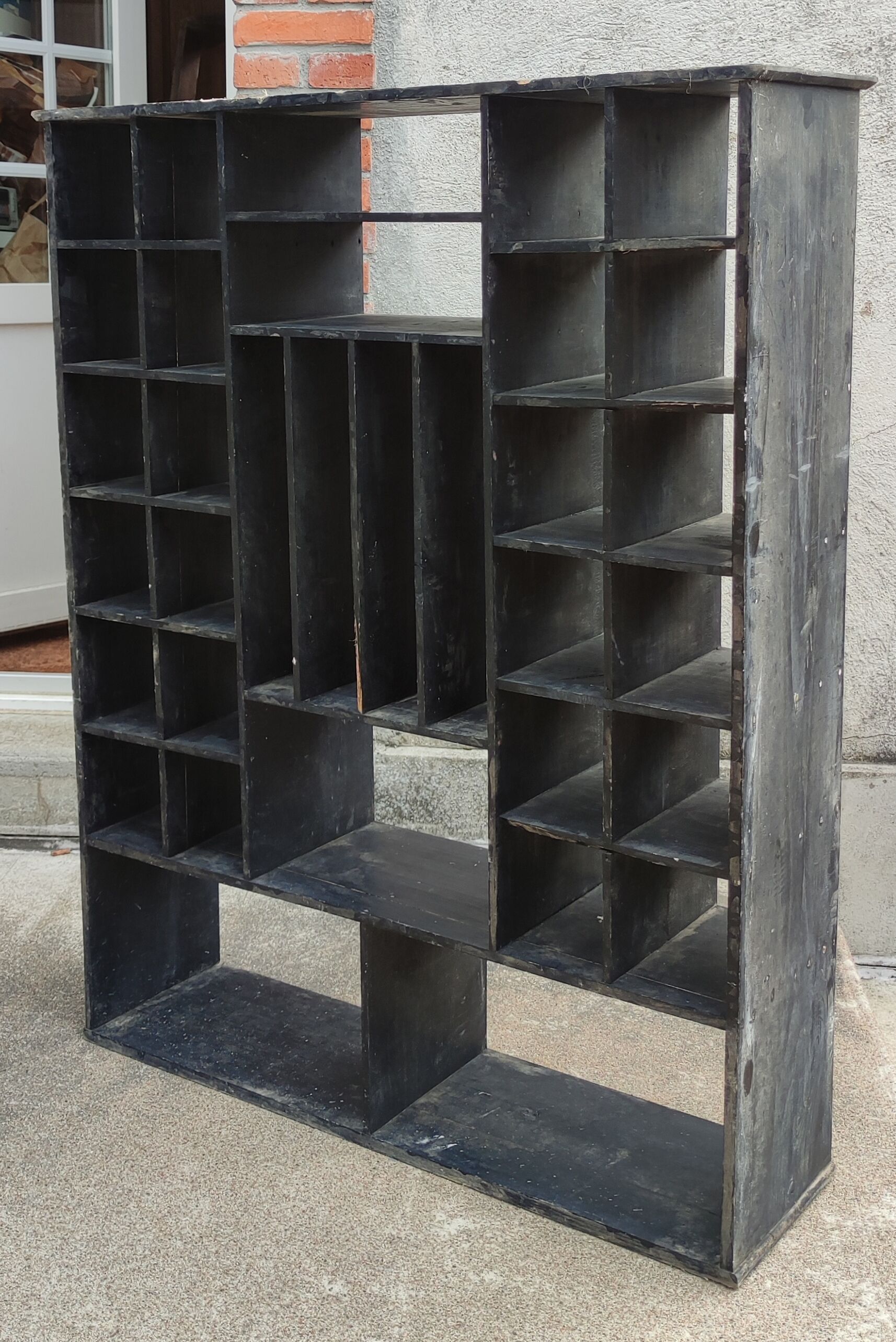 Vintage compartment cabinet