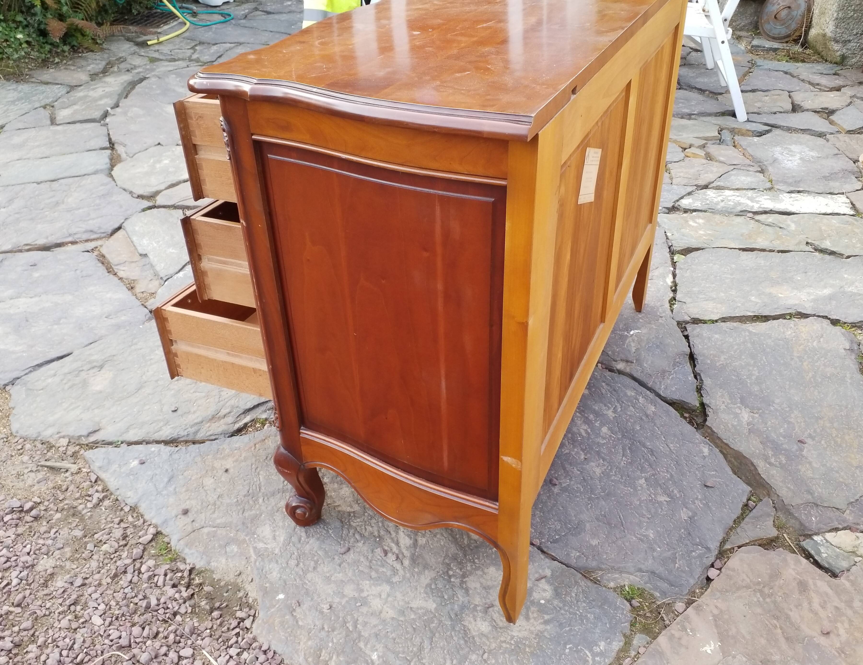 Cherry chest of drawers