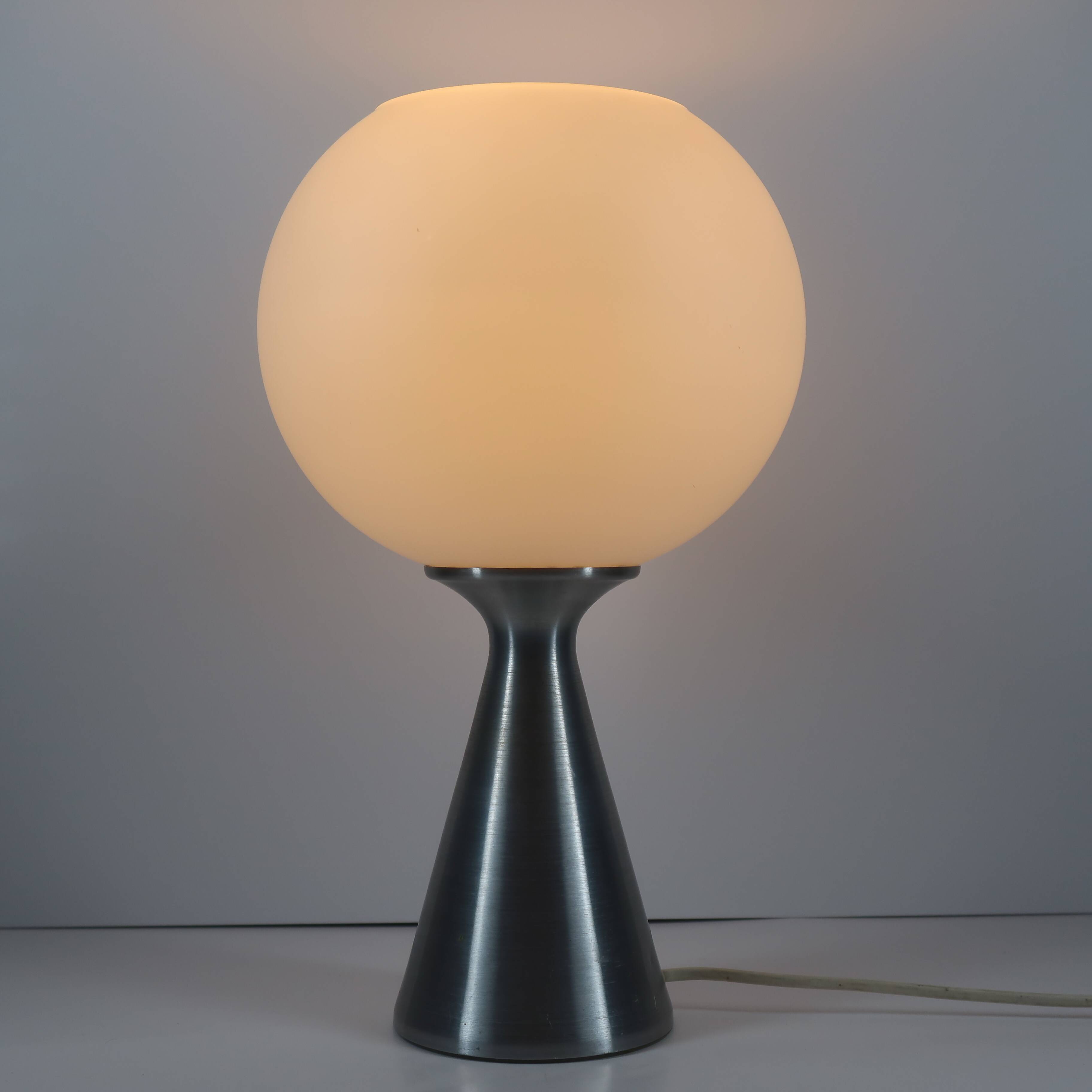 Lampe Space Age Erco en Verre Opalin et Métal Brossé, Allemagne 1974