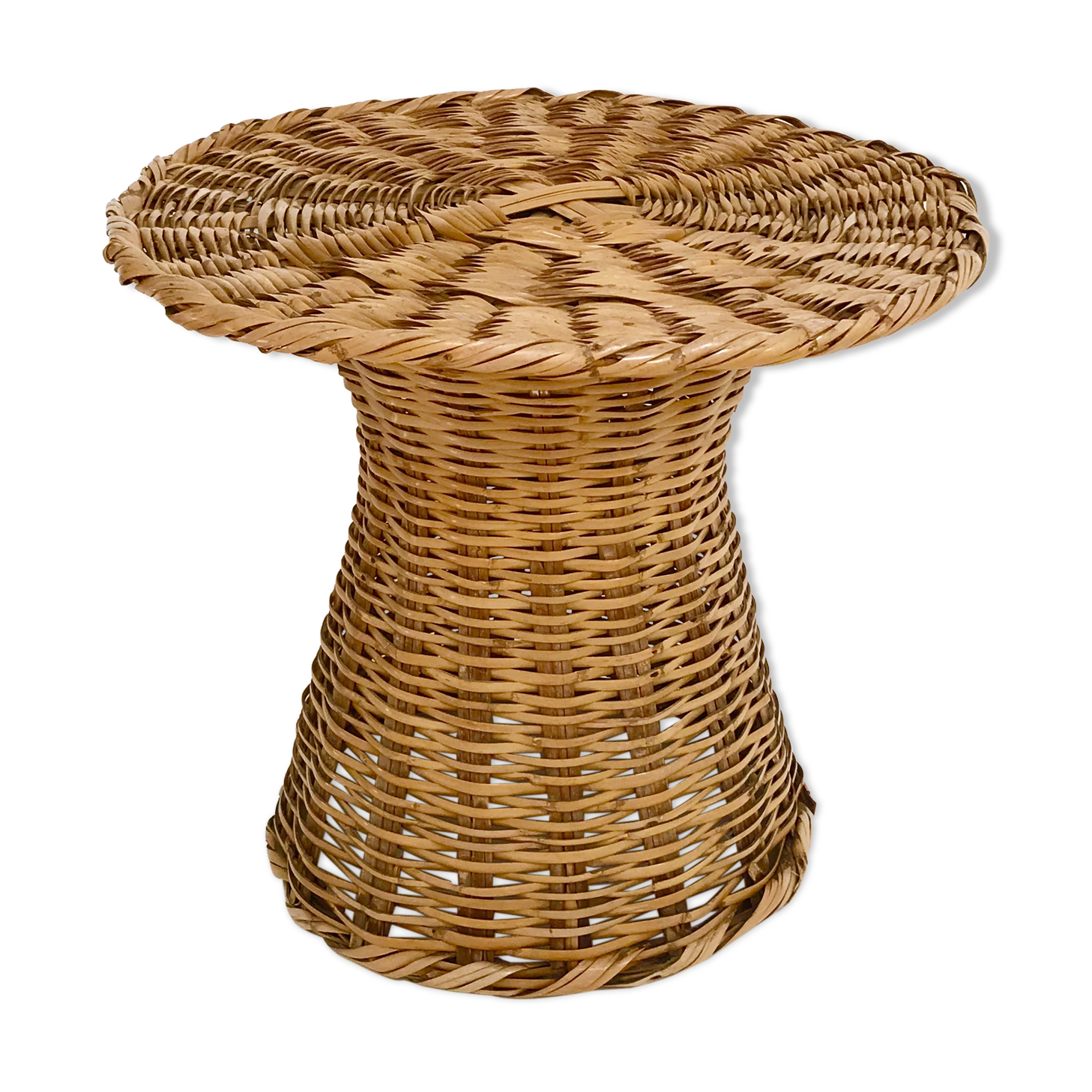 Rattan table