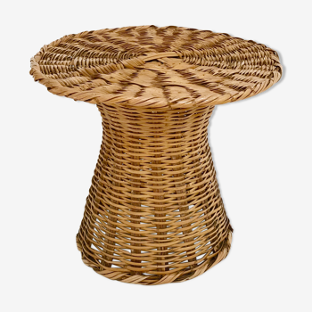 Rattan table