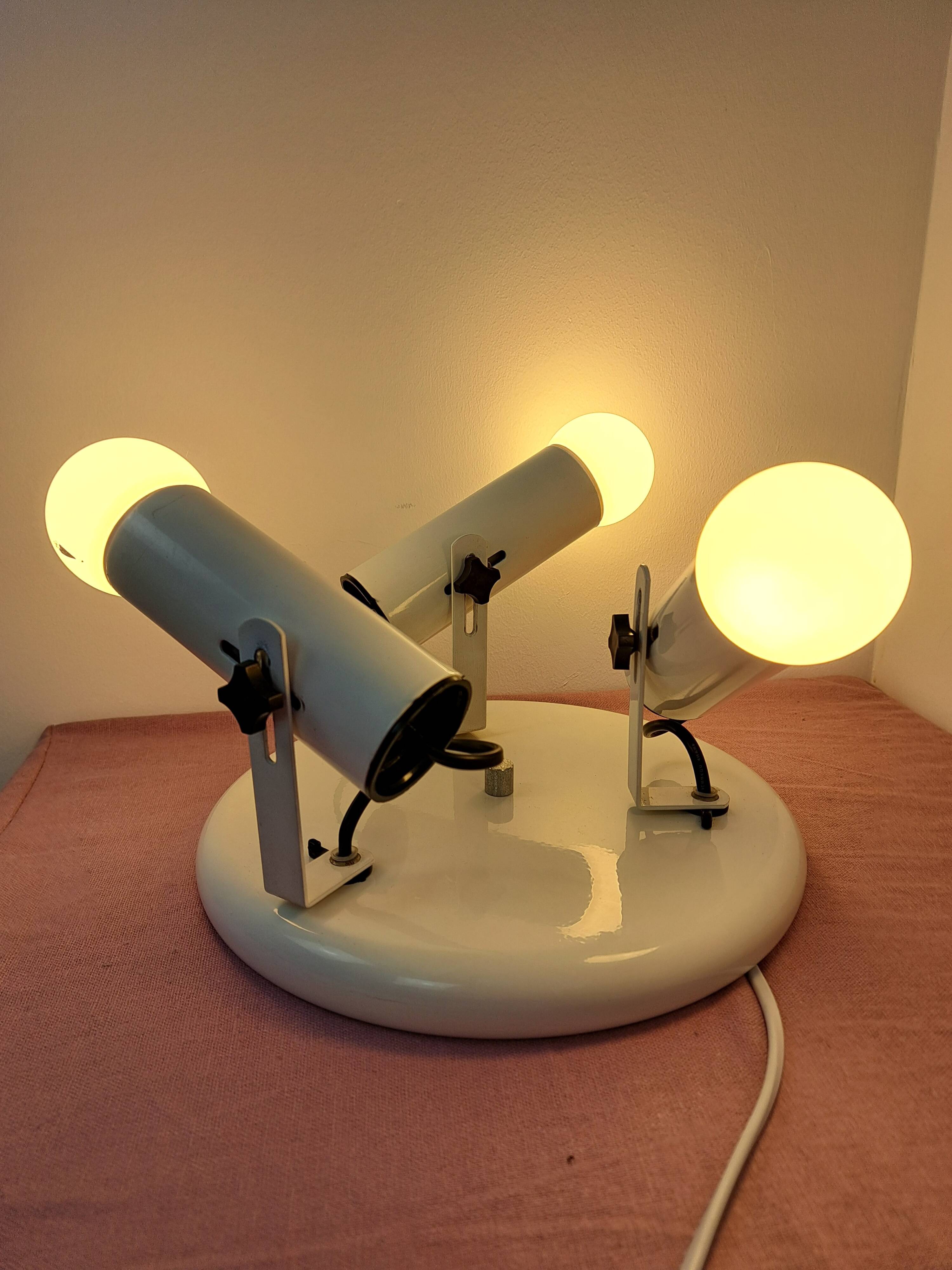 White ceiling light with 3 spotlights made in Italy, space age design