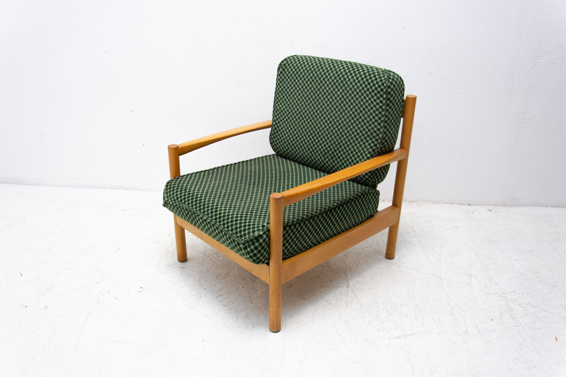 A pair of mid century Scandinavian style armchairs, 1970´s