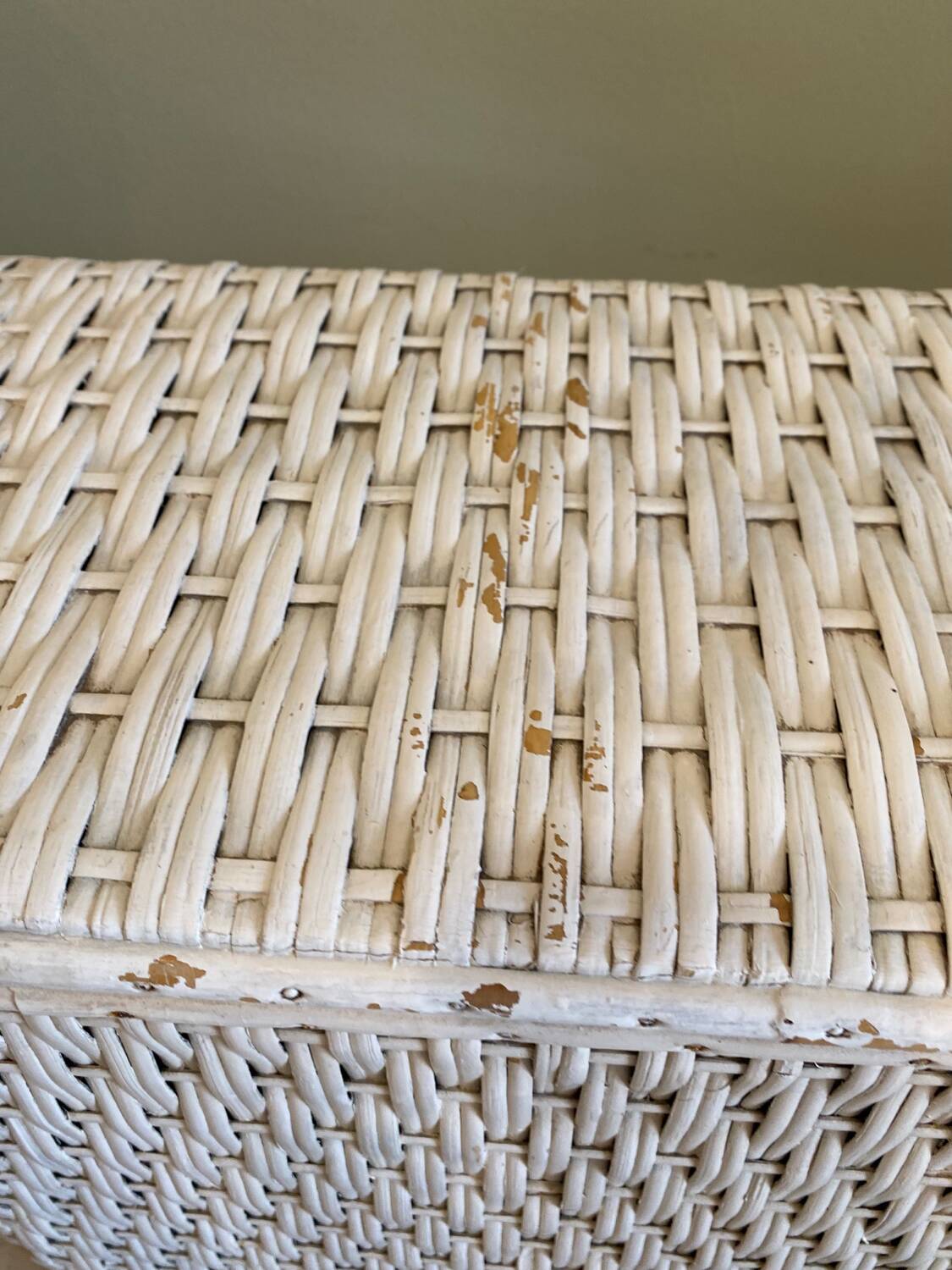 Woven rattan basket