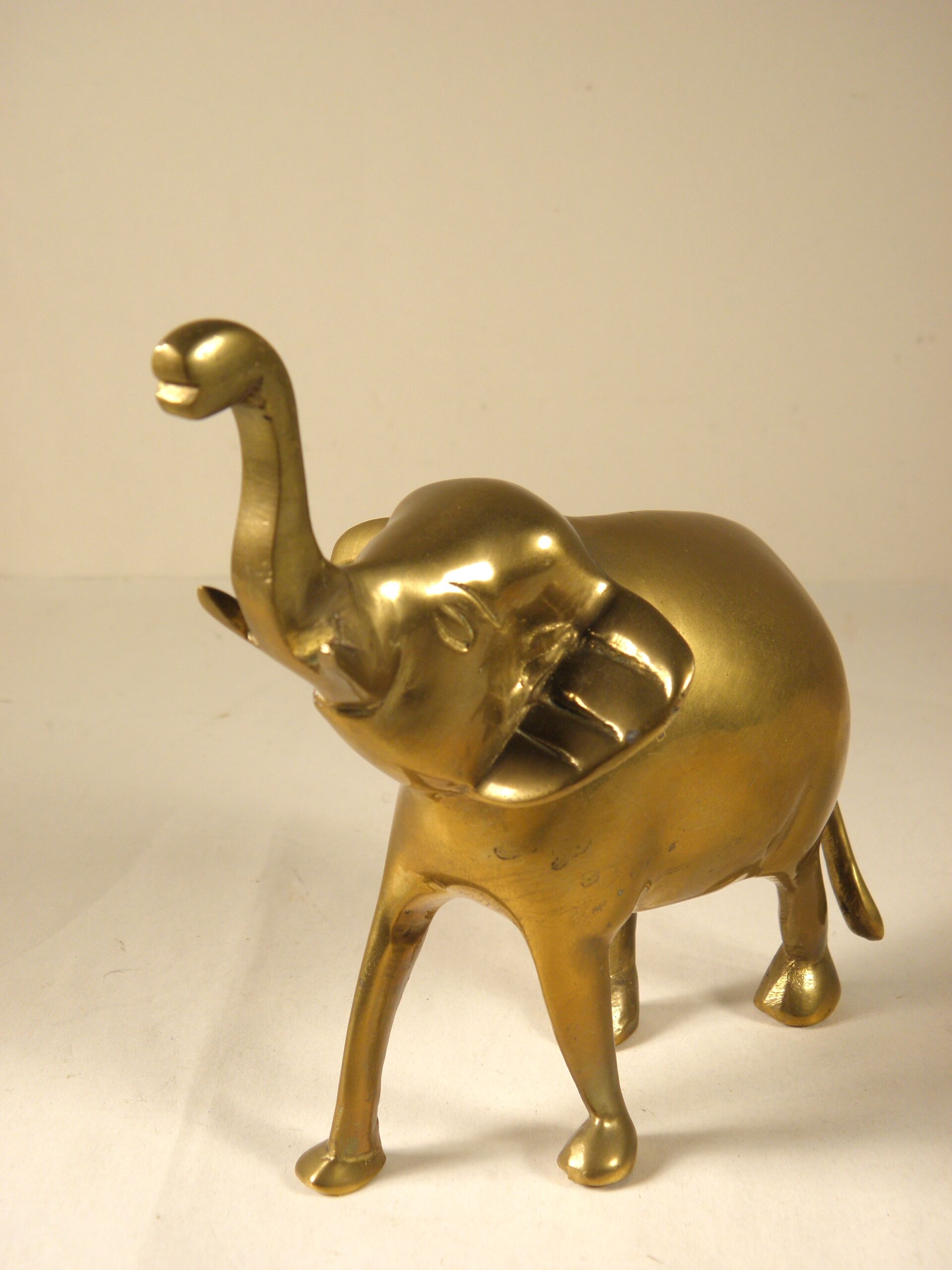 Brass elephant 13 cm