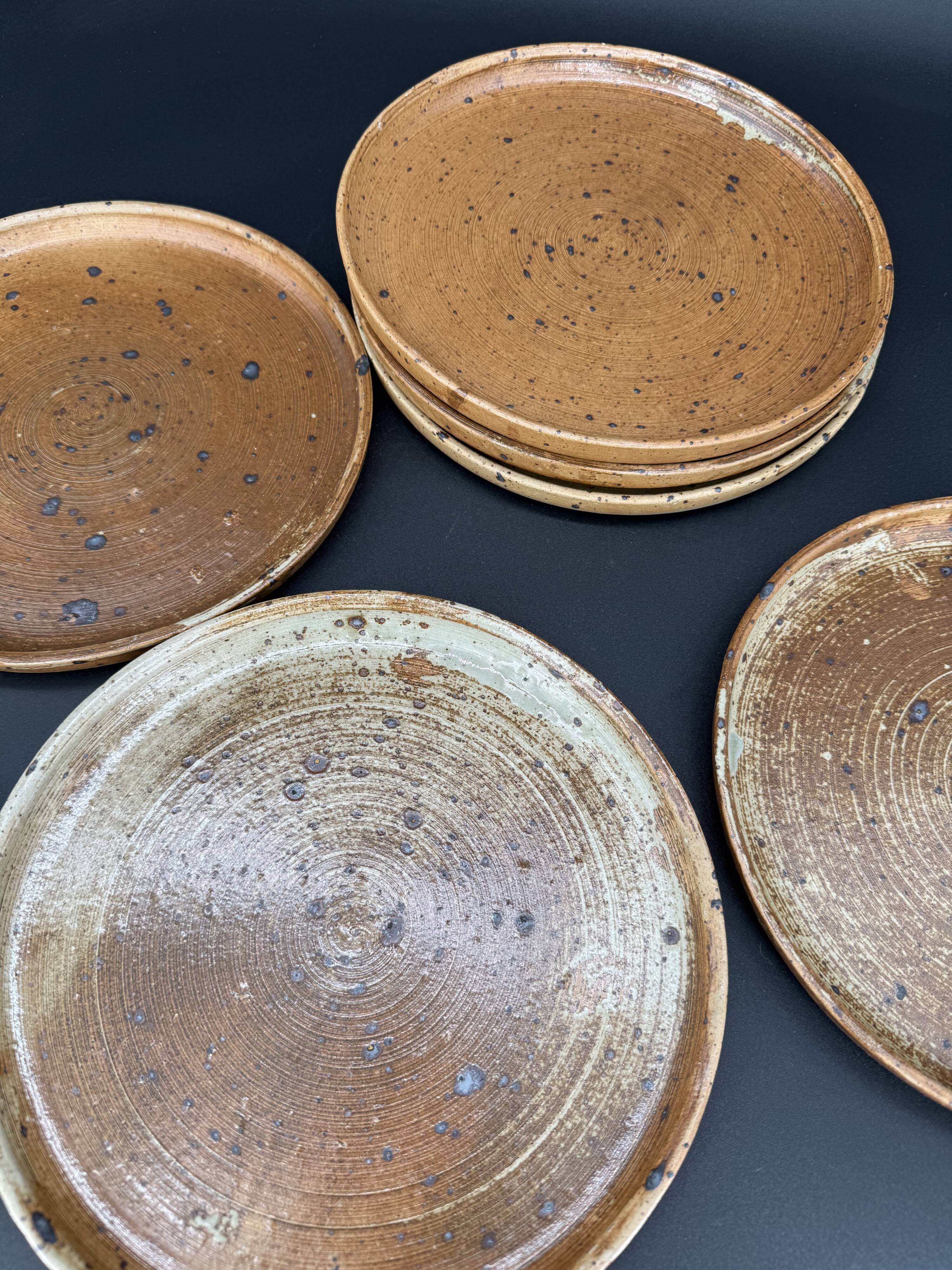 Lot de 6 assiettes en grès pyrité artisanal
