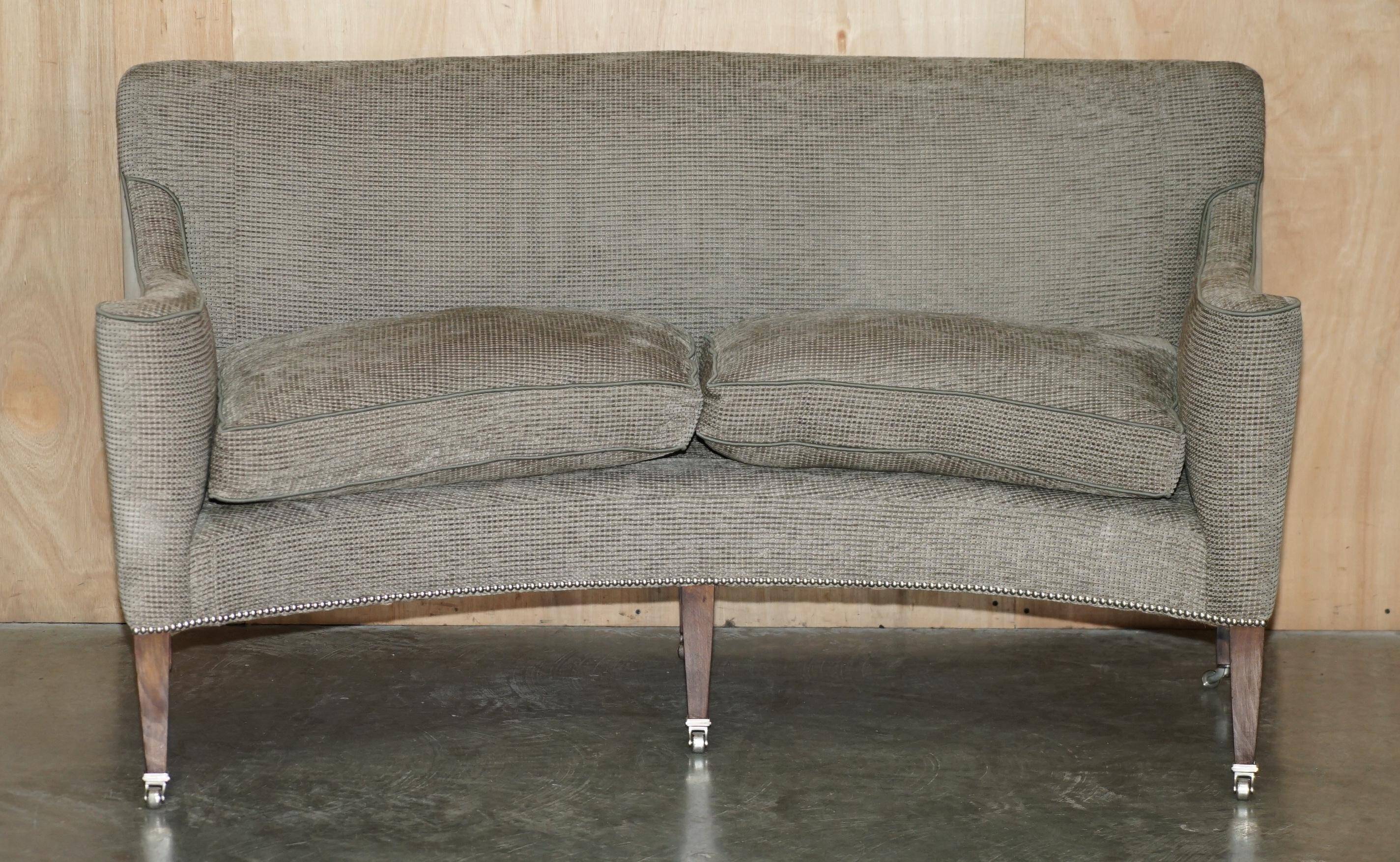 William Yeowood Curved 2-Seater Sofa in Velvet and Linen