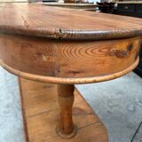 Early 20th century presentation console