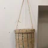 Wicker basket to hang