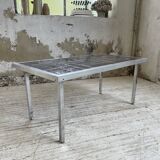 Table basse chrome et carrelage années 50