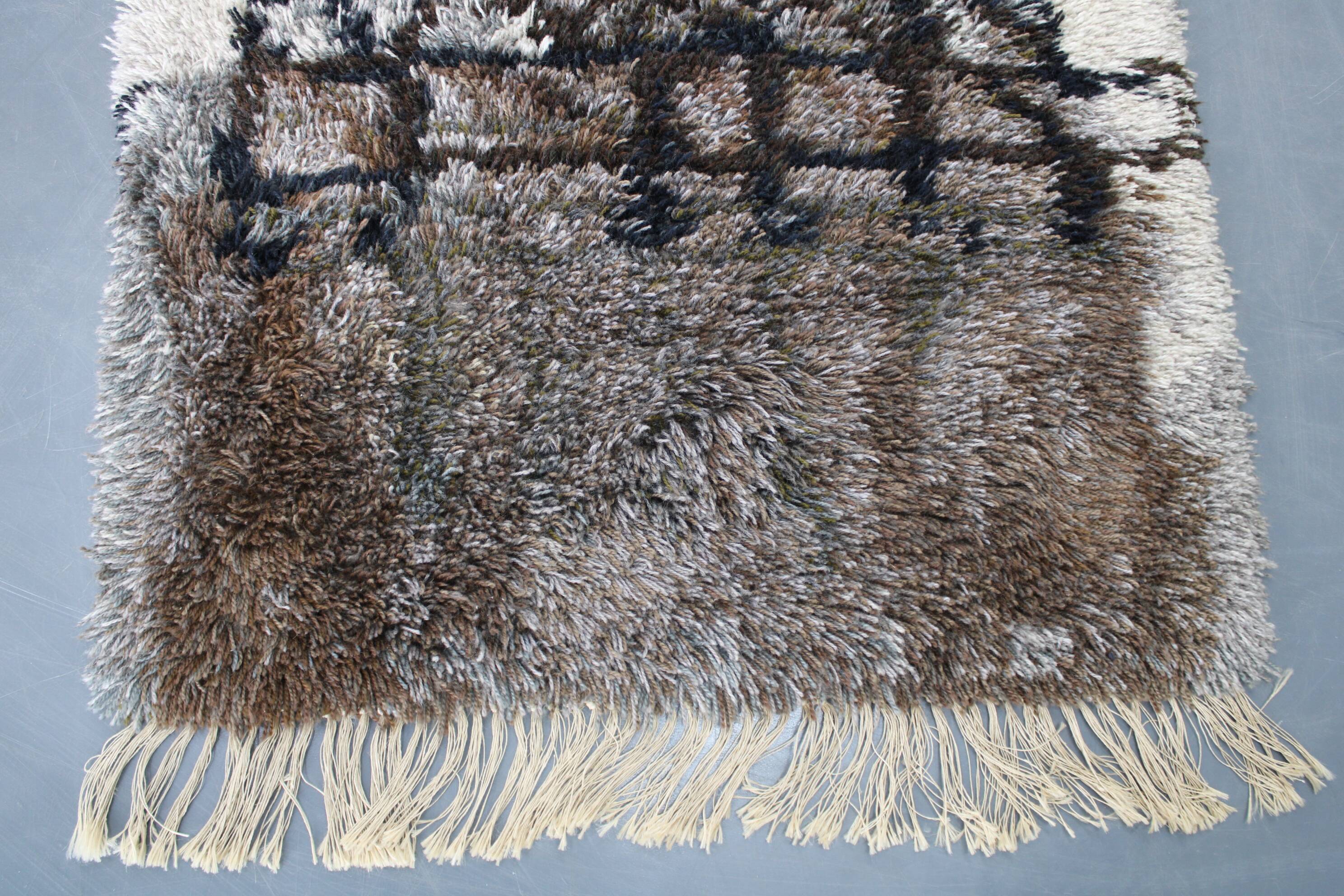 Tapis abstrait danois en laine à poils longs, années 1960