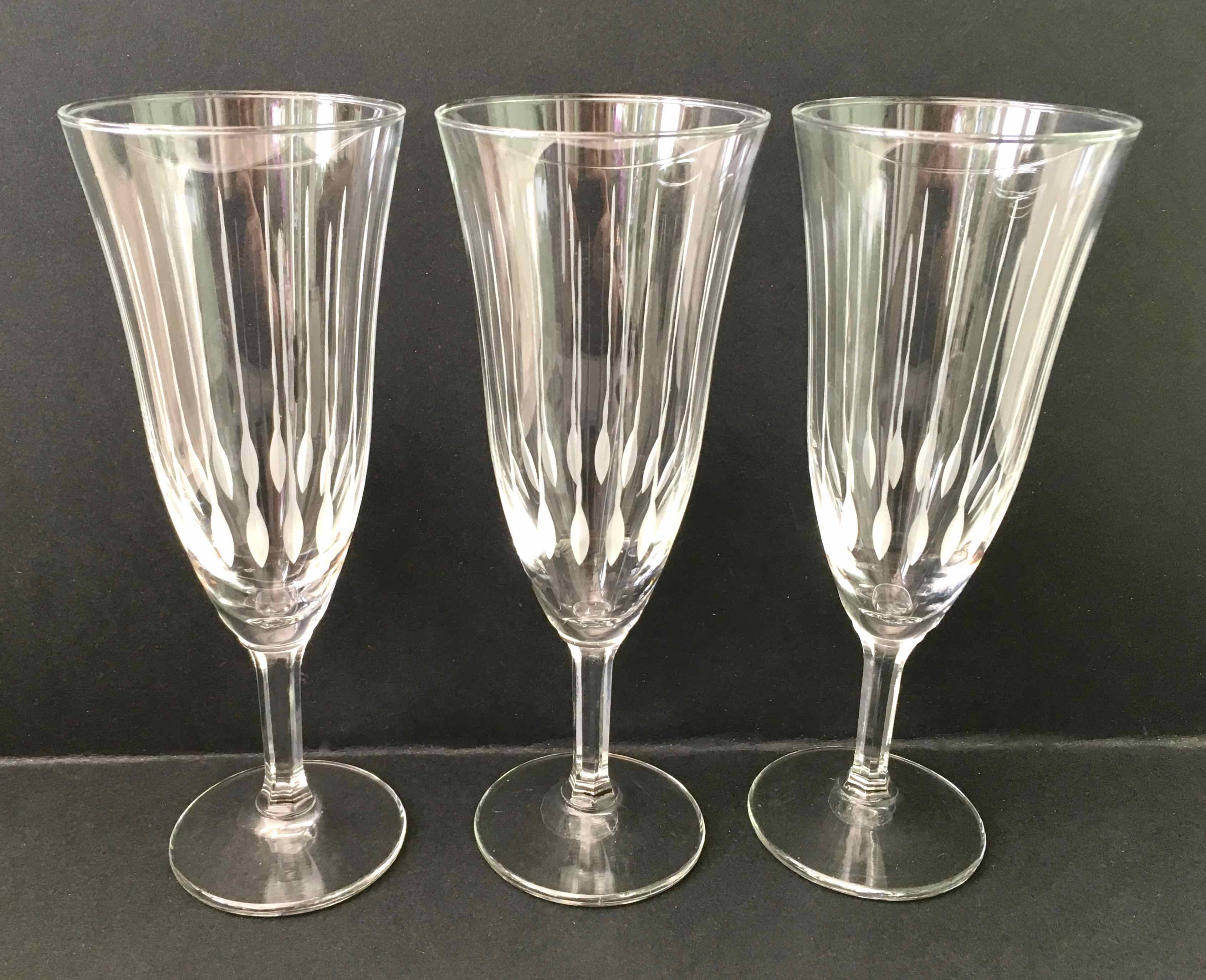 6 chiseled glass champagne flutes