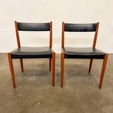 Set of 2 vintage chairs in wood and black faux leather – 1960s Scandinavian style
