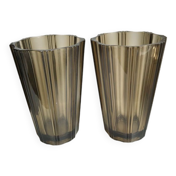 Paire de vases en verre fumé plissés années 70