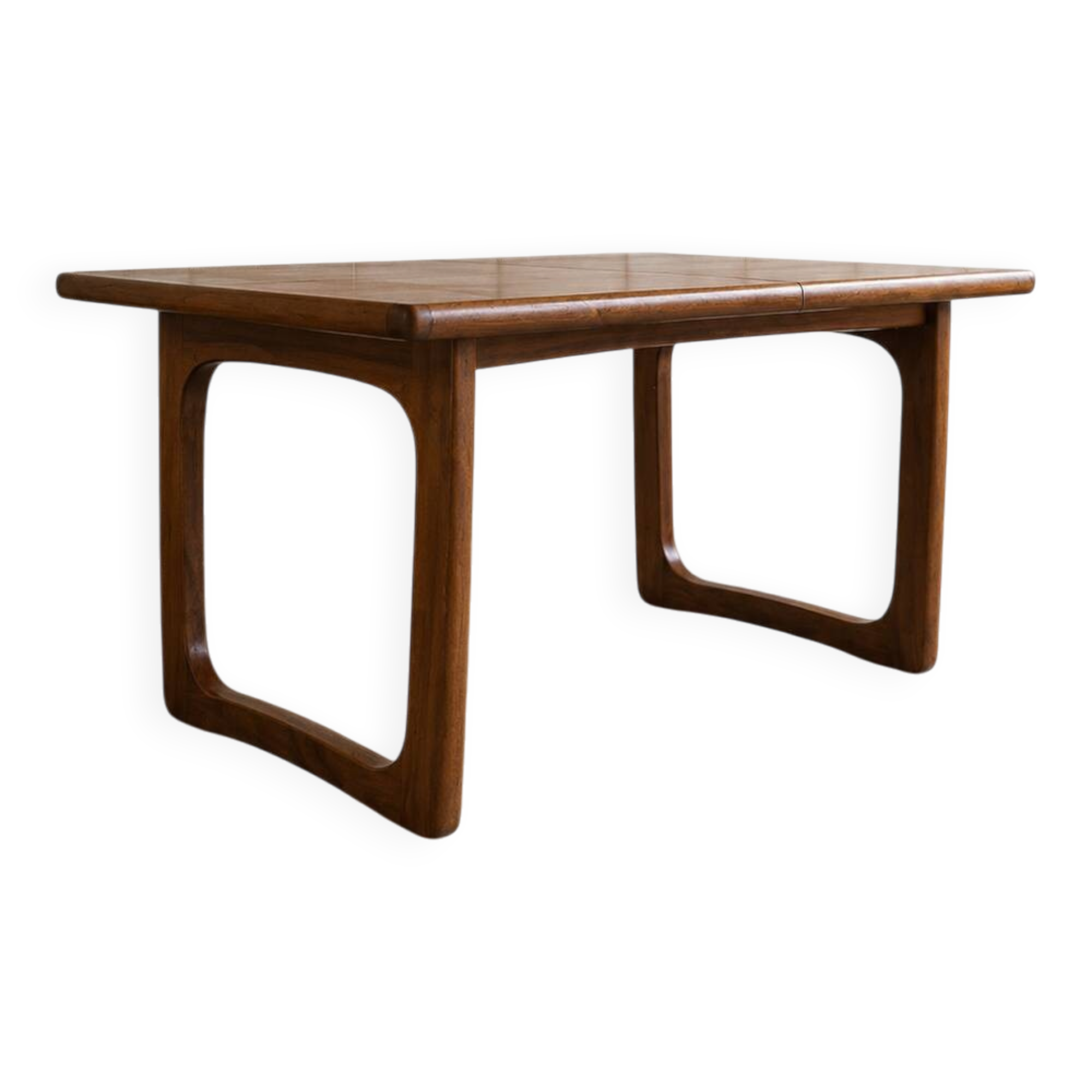 Extendable teak table, sled leg
