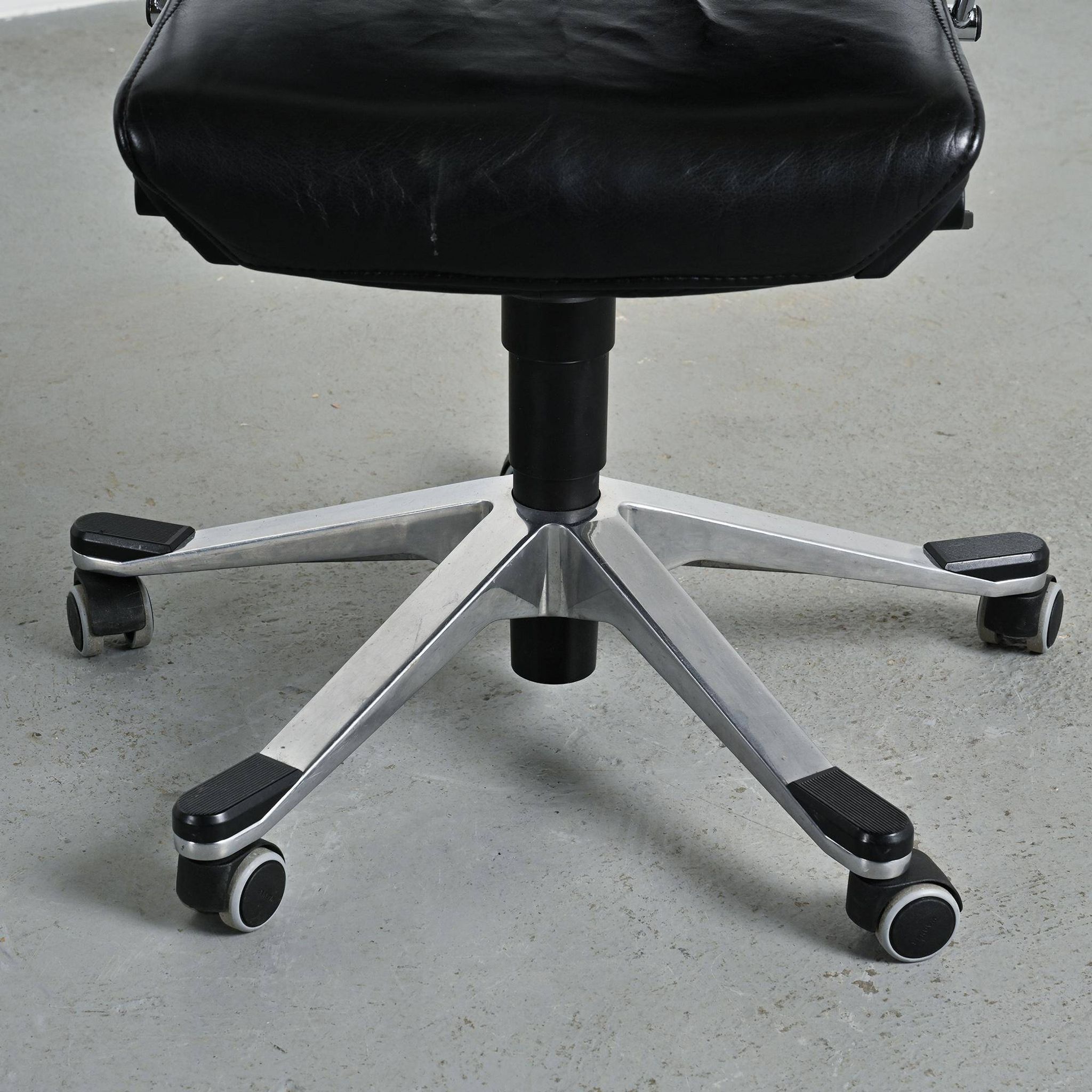 Giroflex 33 office chair by Giroflex Switzerland, early 1970s.