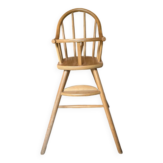 Light wood children's high chair