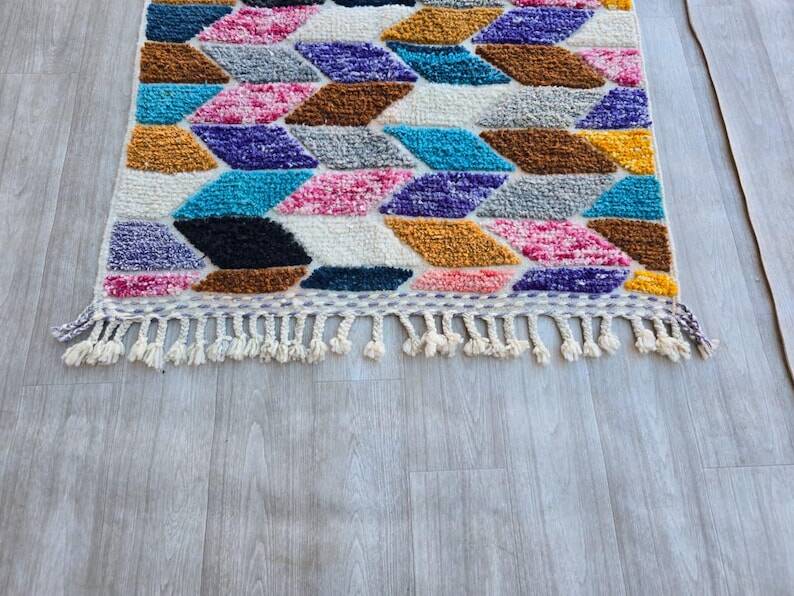 Colorful Moroccan wool rug 250cm x 150cm