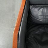 Set of 2 black leather Art Deco design armchairs in good condition