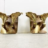 Paire d’appliques murales fleuries en bronze, années 1970