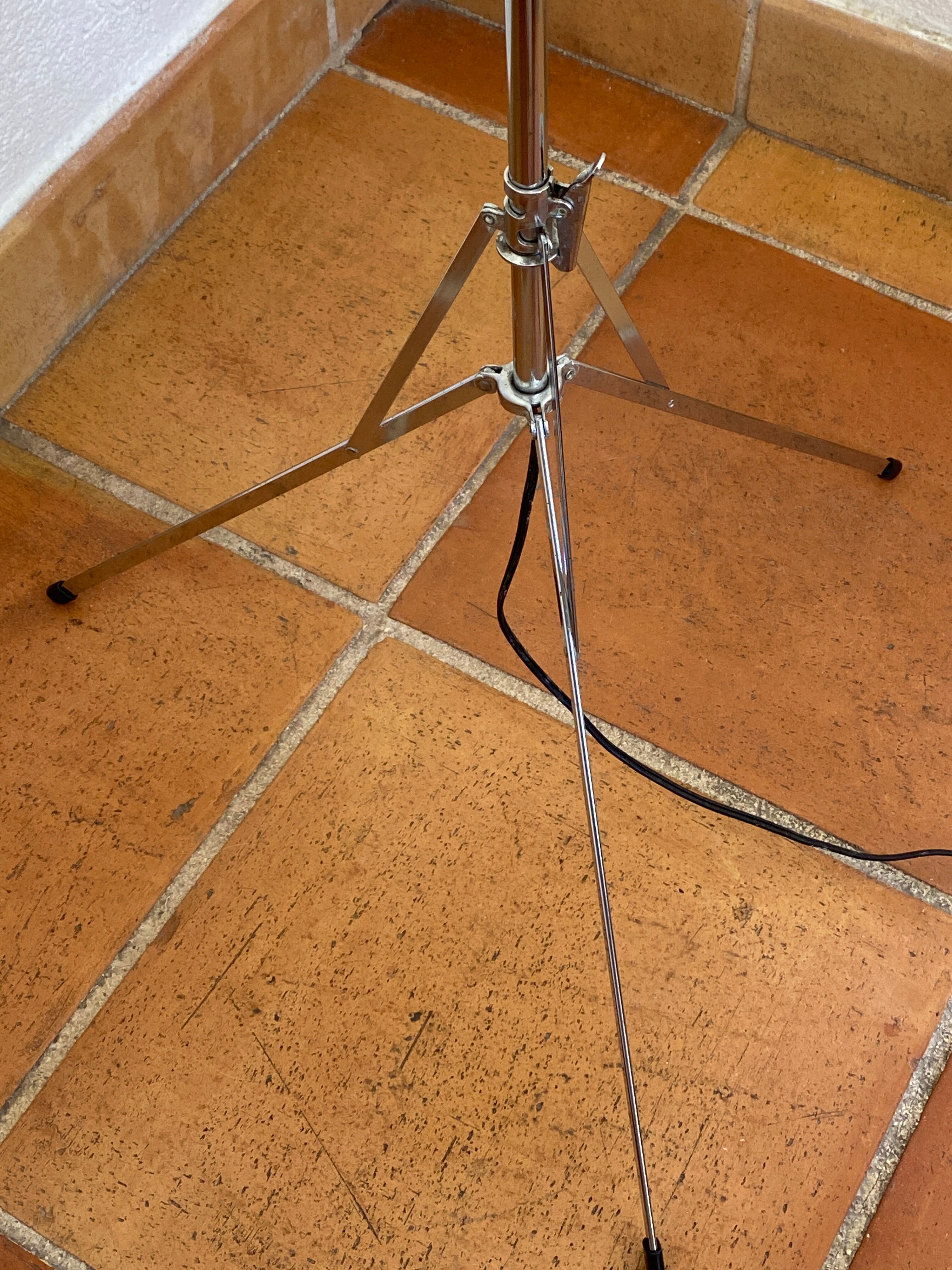 Space Age tripod floor lamp, Eyeball, adjustable