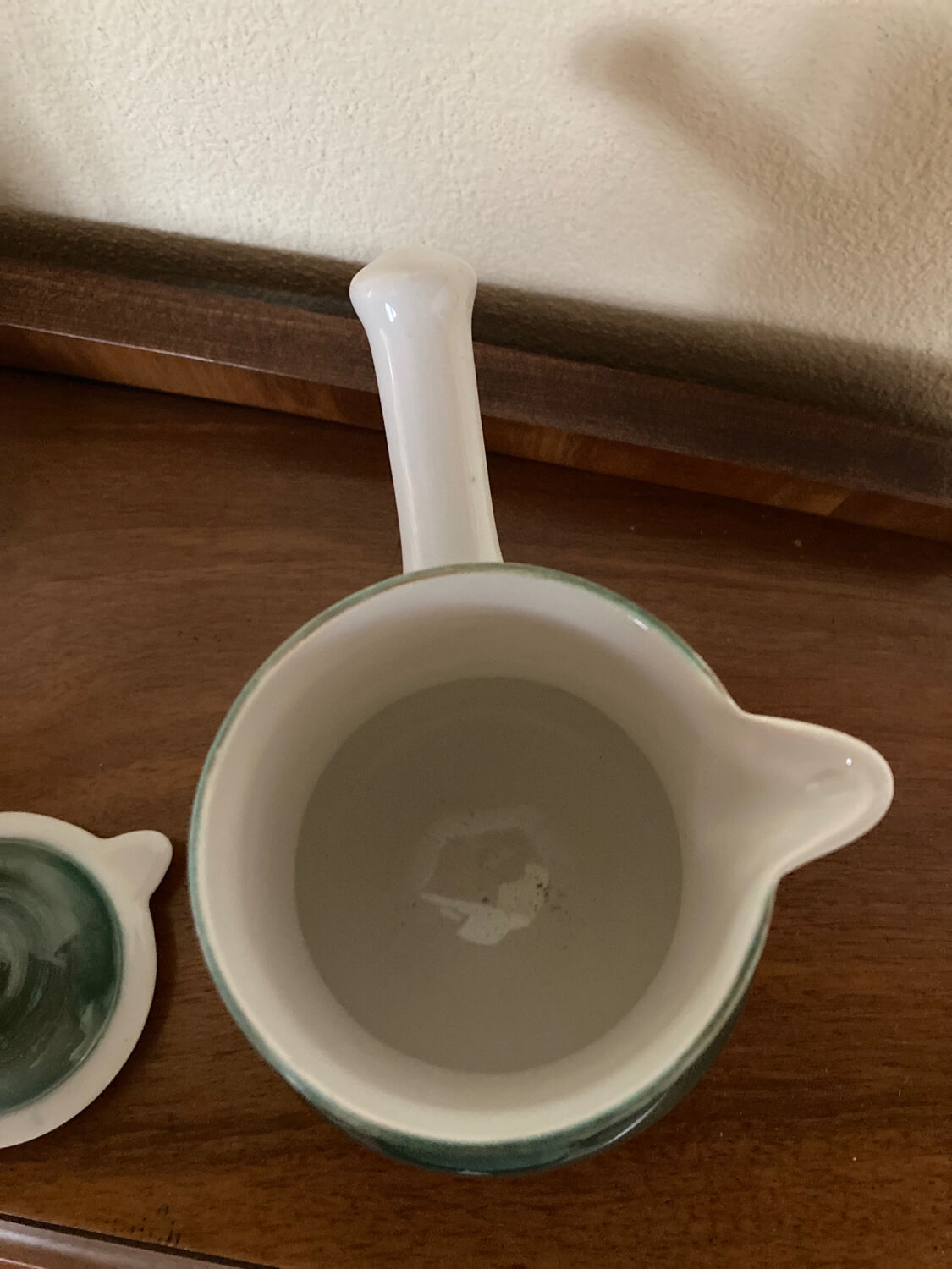 Tripod chocolate pot, Gien earthenware, vintage 60s