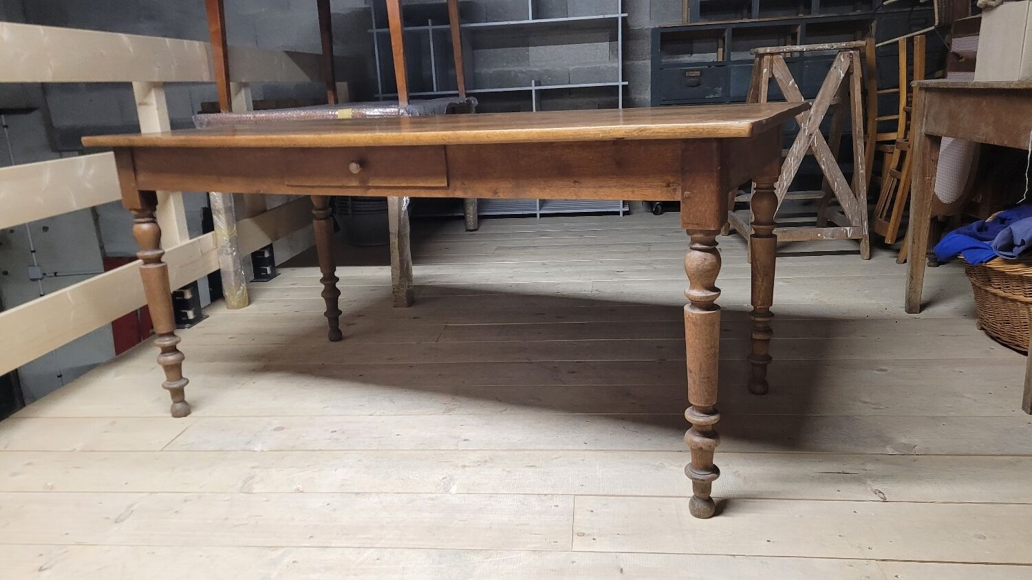 Table de bistrot restaurant en chêne massif ancienne, 1900s -1m53