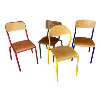 lot de 4 chaises école dépareillées multicolore industrielle école vintage