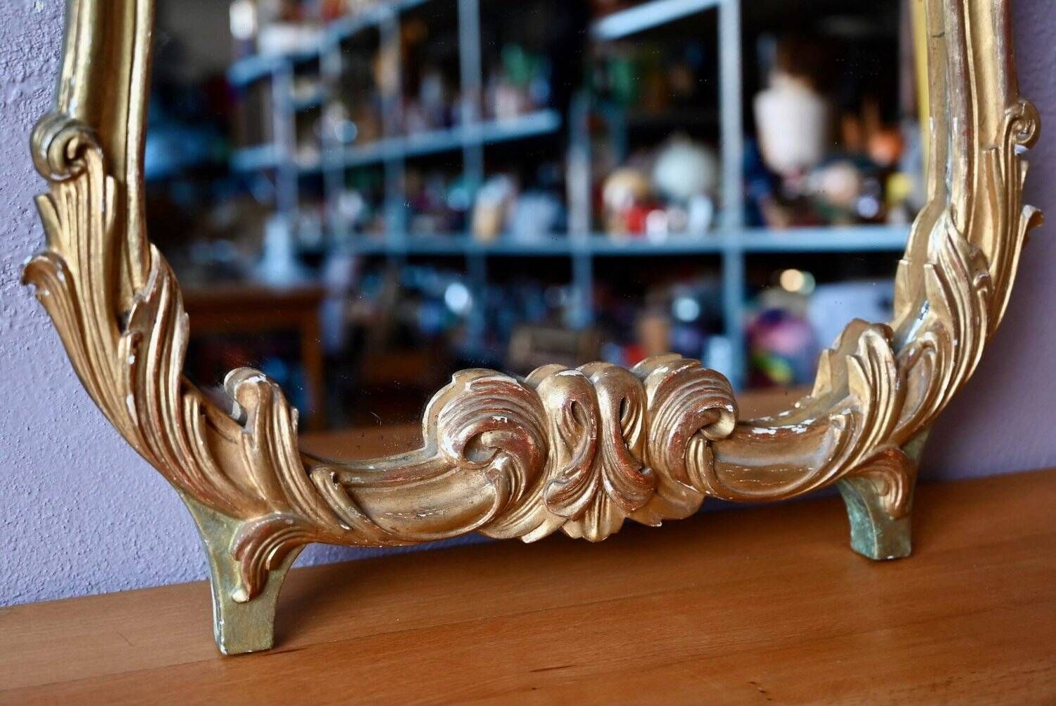 Baroque gold table mirror in Louis XV style, carved and stuccoed wood.