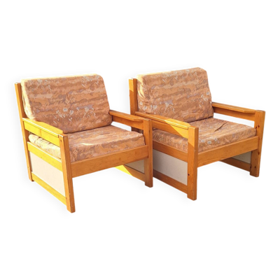 Paire de fauteuils en pin