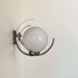 Paire d'appliques vintage, opaline et chrome, France 1970