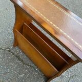 English magazine holder in wood and brown leather
